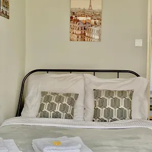 https://uroczy-apartament-typu-studio-warszawa-centrum.warsawhotelspoland.com